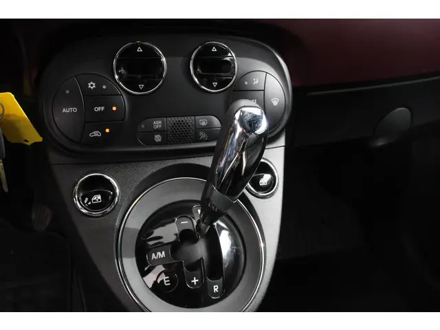 Fiat 500C 1.2 Automaat Star 2019 Benzine 11