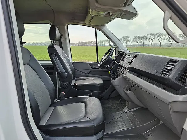 Volkswagen Crafter 35 2.0 2018 Diesel 7