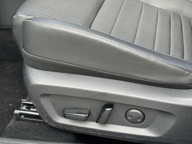 Nissan QASHQAI MHEV 140 MT Tekna 2024 Benzine 31