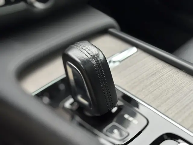 Volvo V90 Cross Country 2.0 B5 AWD Pro 2021 Benzine 31