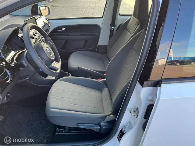 Volkswagen up! 1.0 move up! BlueMotion 2016 Benzine 7