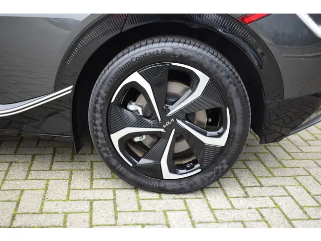 Kia EV6 Plus Advanced 77.4 kWh 228pk 2024 Elektrisch 32
