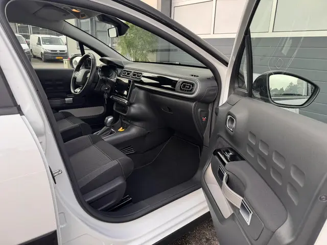 Citroën C3 1.2 PureTech ELLE 2021 Benzine 19