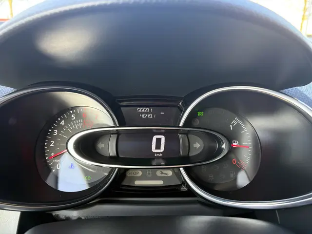 Renault Clio Estate 0.9 TCe Intens 2019 Benzine 15