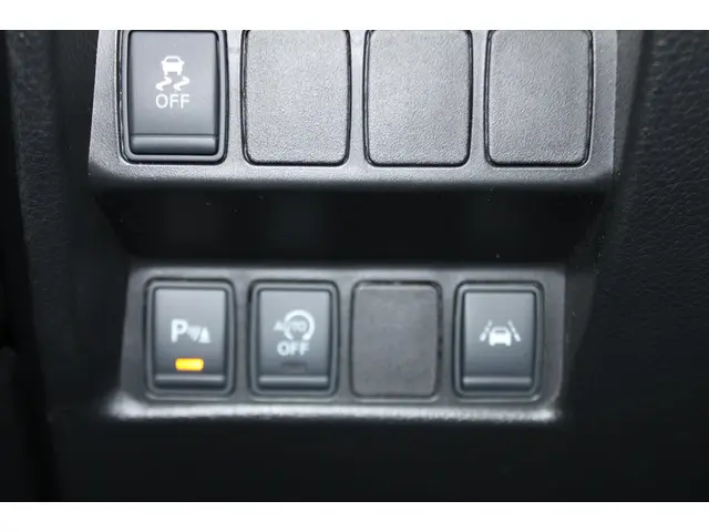 Nissan QASHQAI 1.2 Connect Edition 2015 Benzine 21