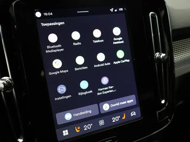 Volvo XC40 B4 197PK Plus Black Edition 2025 Benzine 14