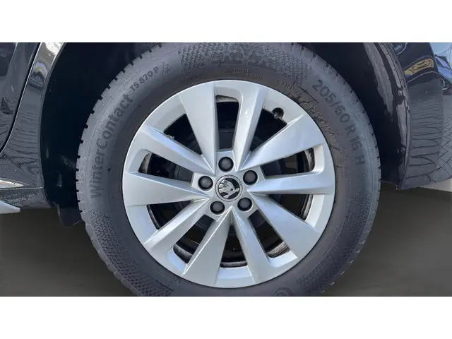 Škoda Kamiq 1.0 TSI Business Edition 2023 Benzine 13