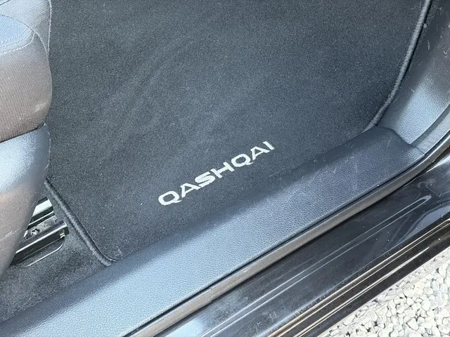 Nissan QASHQAI 1.2 N-Connecta 2017 Benzine 30