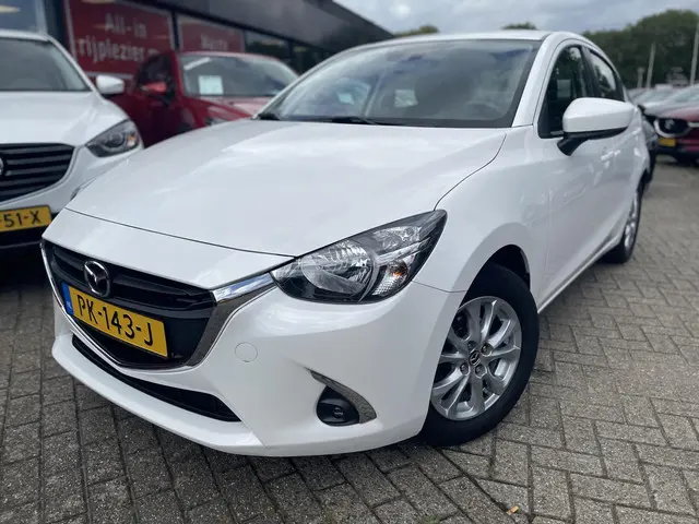 Mazda 2 1.5 Skyactiv-G Dynamic 2017 Benzine 7