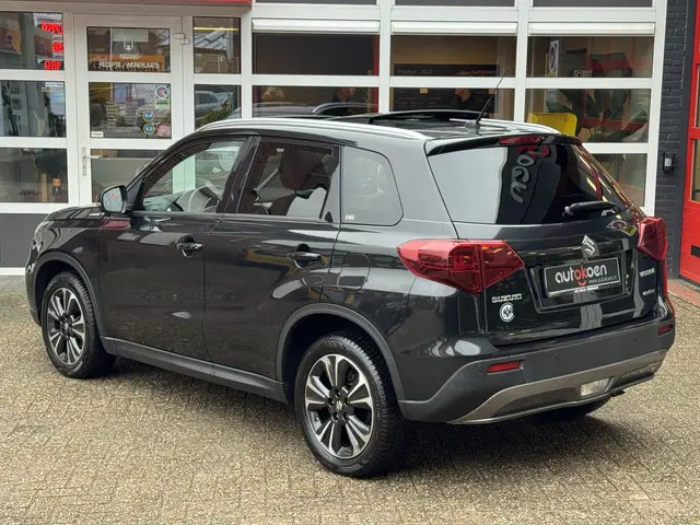Suzuki Vitara 1.4 Boosterjet AllGrip Stijl 2019 Benzine 4