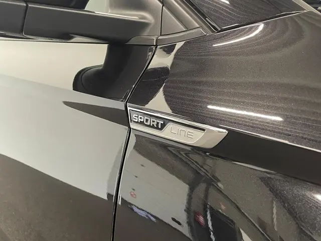 Škoda Karoq 1.5 TSI DSG Sportline 2019 Benzine 11