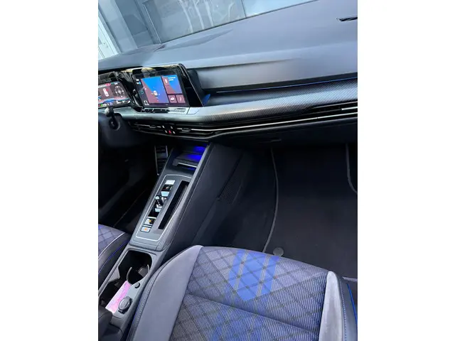 Volkswagen Golf 2.0 TSI R 4Motion 2022 Benzine 10