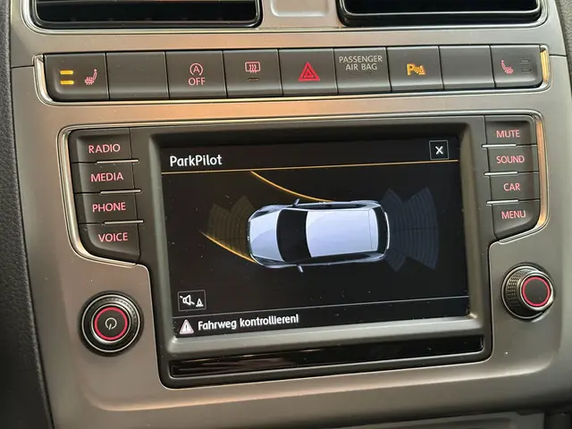 Volkswagen Polo 1.0 MPI Lounge 2016 Benzine 10