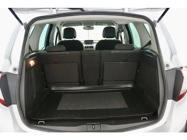 Opel Meriva 1.4 Turbo Cosmo grijs 2015 Benzine 31