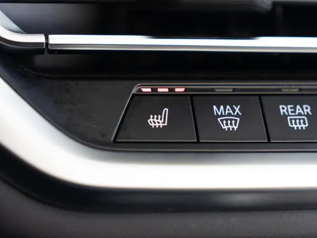 BMW M4 Cabrio Competition xDrive 2022 Benzine 46