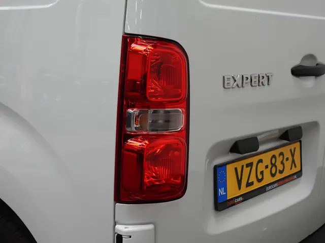 Peugeot Expert 1.5 BlueHDI 120PK L2 2023 Diesel 8