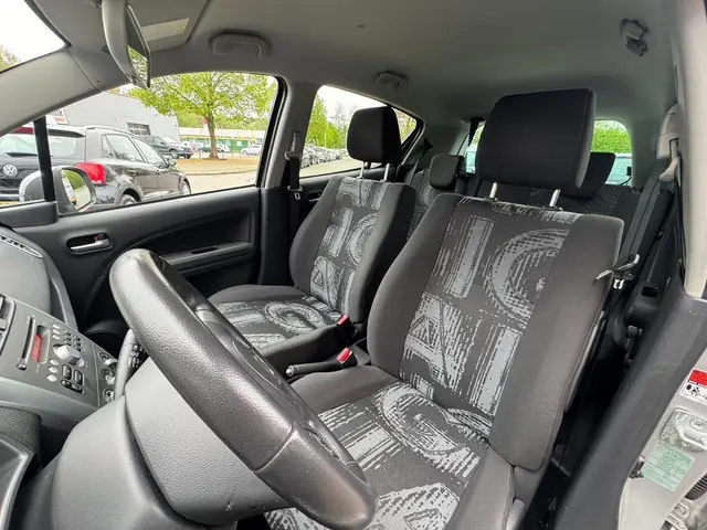 Opel Agila 1.0 Silver Edition 2012 Benzine 5