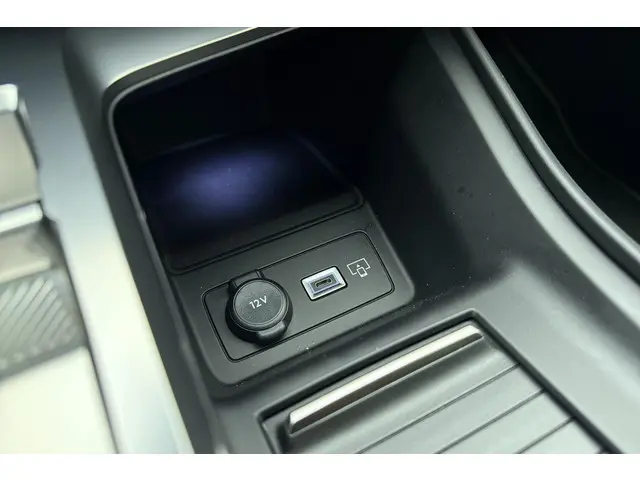 Peugeot 308 1.2T GT 2023 Benzine 33