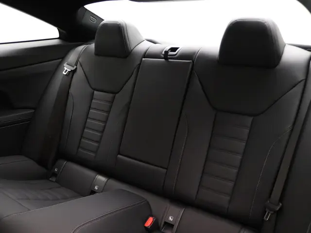 BMW 4 Serie Coupé 420i 2024 Benzine 22