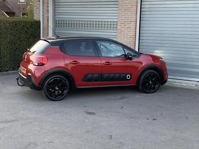 Citroën C3 1.2 PureTech S&S Shine 2018 Benzine 6