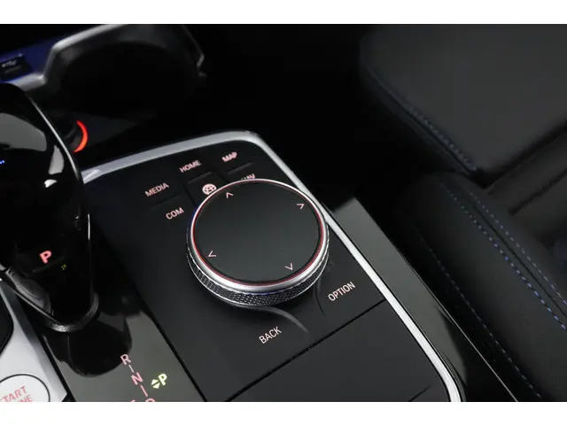 BMW 1 Serie 118i M-sport 2022 Benzine 24