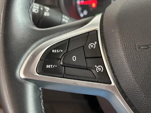 Dacia Duster 1.3 TCe 150 EDC Extreme 2022 Benzine 24