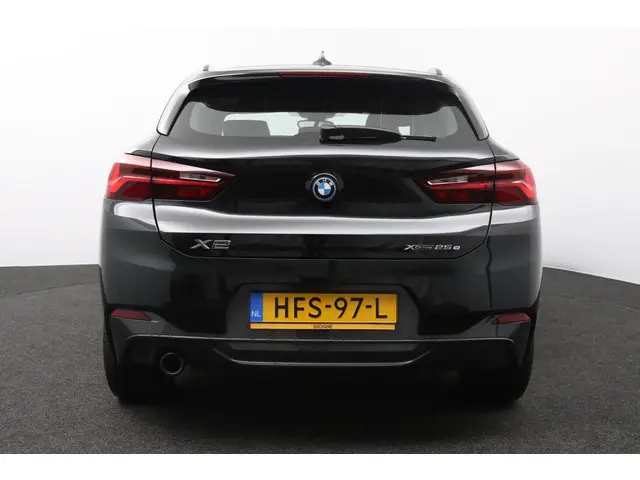 BMW X2 xDrive25e Executive M-Sport 2021 Hybride Benzine 22