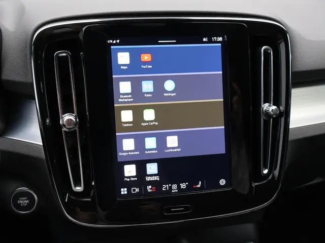 Volvo XC40 2.0 B4 Plus Dark 2024 Benzine 18