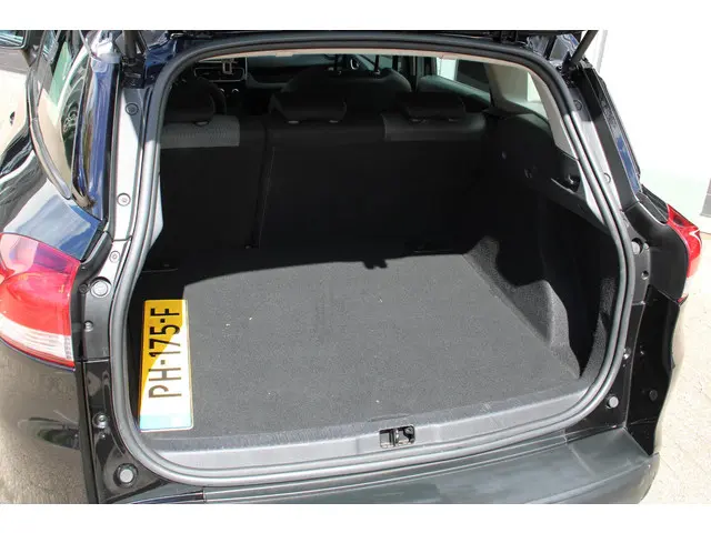 Renault Clio Estate 0.9 TCe Zen 2017 Benzine 9