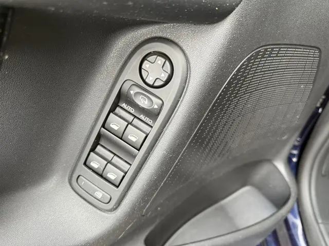 Citroën C3 1.2 PureTech Selection 2016 Benzine 14