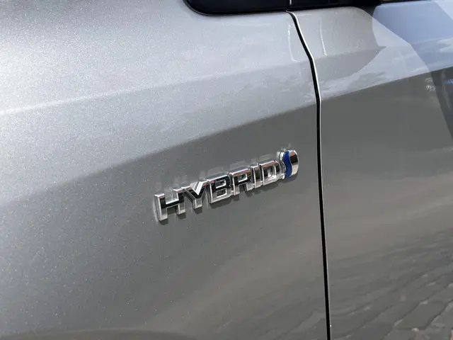 Toyota Auris 1.8 Hybrid Team D 2018 Hybride Benzine 33