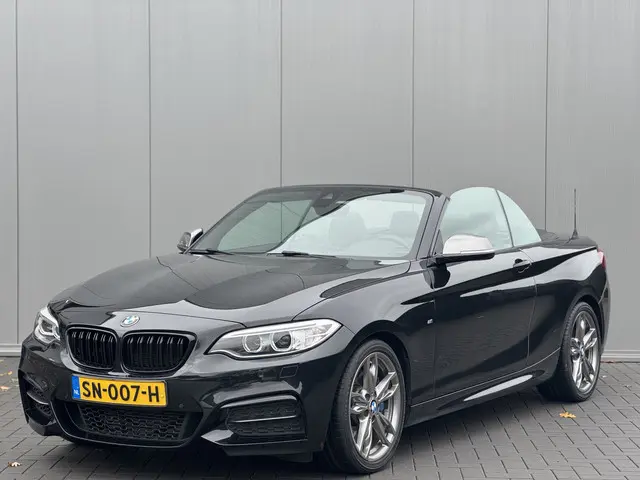 BMW 2 Serie Cabrio M235i High Executive 2015 Benzine 18