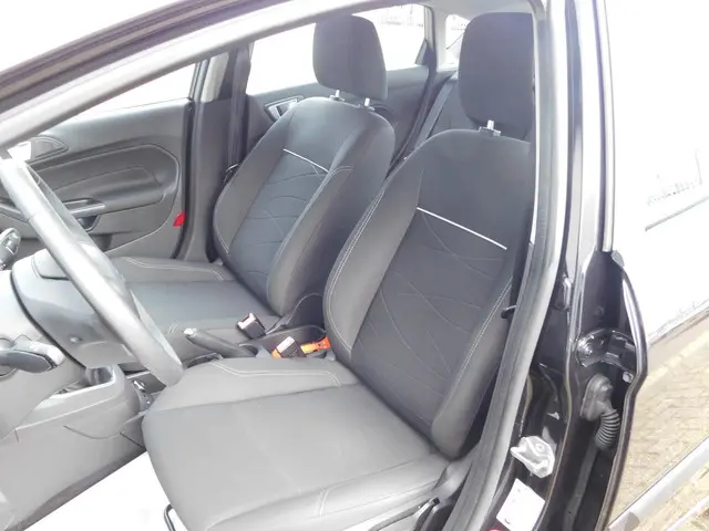 Ford Fiesta 1.0 Style 5 DRS ORG 26dkm nap 2014 Benzine 10