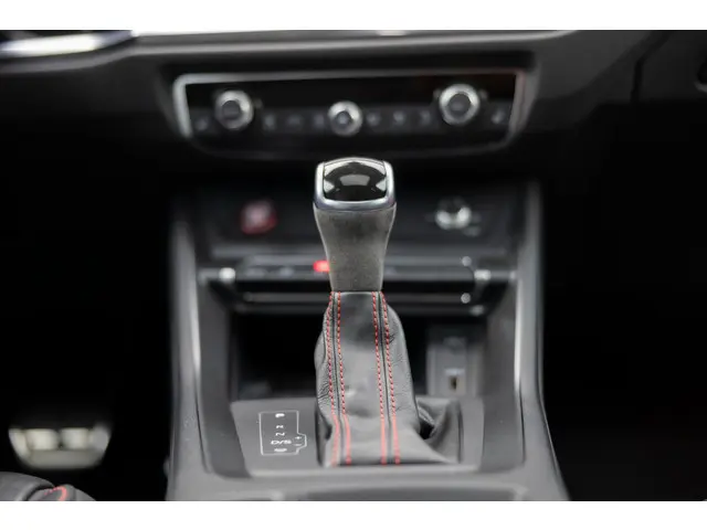 Audi Q3 Sportback TFSI RSQ3 2020 Benzine 22