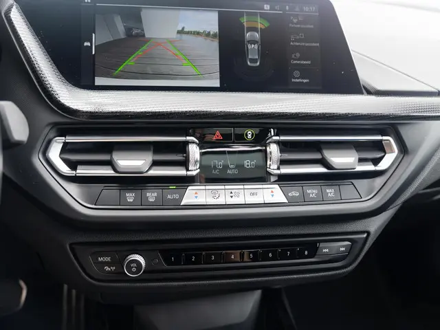 BMW 2 Serie Gran Coupé 220i 2023 Benzine 29