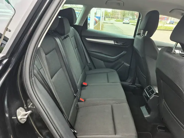 Škoda Karoq 1.0 TSI Ambition 2023 Benzine 15