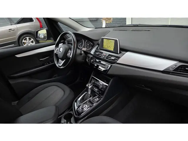 BMW 2 Serie Active Tourer 218i 2015 Benzine 18