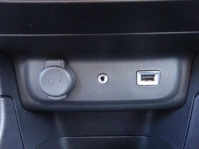 Citroën C3 1.2 PureTech Feel 2017 Benzine 12