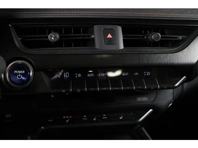 Lexus UX 250h Executive Line 2019 Hybride Benzine 20