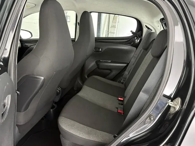 Citroën C1 1.2 PureTech Shine 2015 Benzine 5