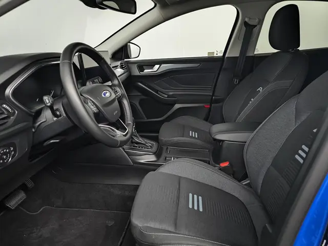 Ford Focus 1.0 EcoBoost Hybrid Active X 2024 Benzine 7