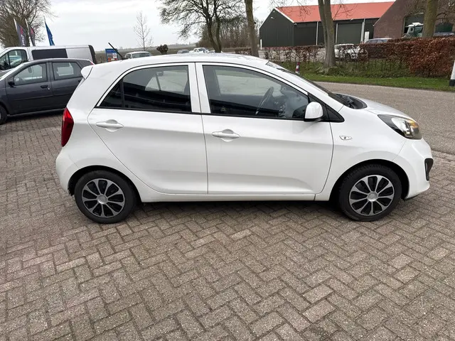Kia Picanto 1.0 CVVT Comfort Pack 2013 Benzine 4