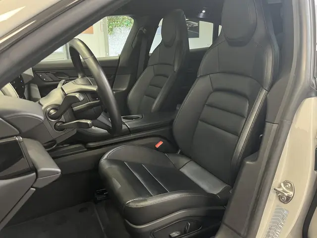 Porsche Taycan Cross Turismo 4 93 kWh 2021 Elektrisch 4