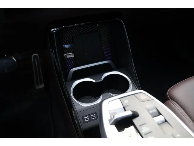 BMW X1 xDrive30e 2023 Hybride Benzine 35