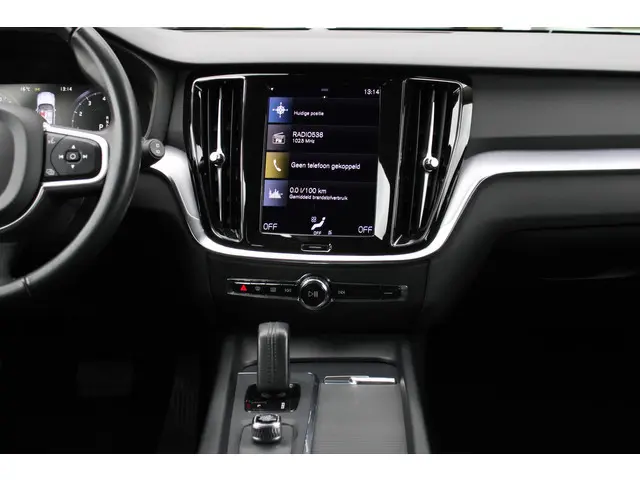 Volvo V60 B3 Automaat Momentum Advantage 2021 Benzine 38