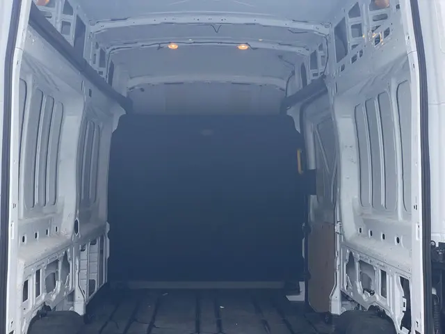 Ford E-Transit 350 L3H3 Trend 68 kWh 2024 Elektrisch 12