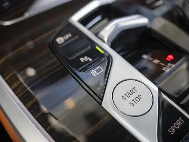 BMW X5 xDrive50e 2024 Hybride Benzine 16