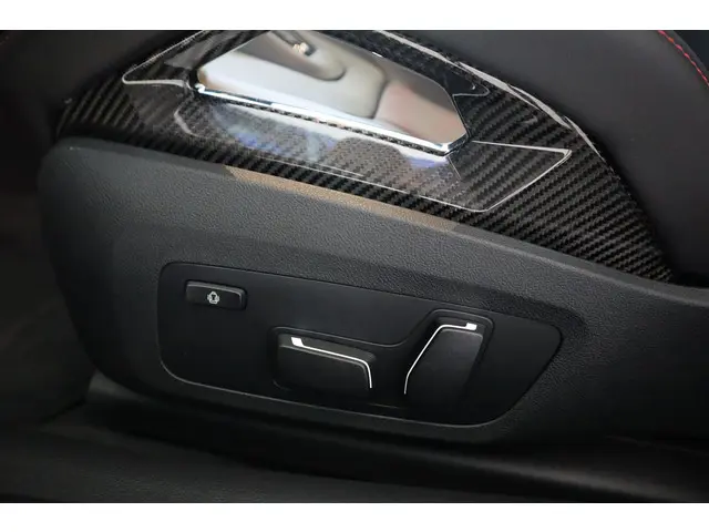 BMW M4 CS 2026 Benzine 34