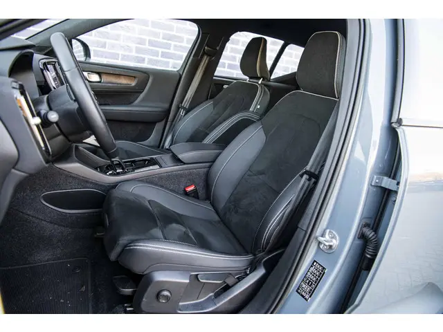 Volvo XC40 Recharge Plus 70 kWh 2022 Elektrisch 6