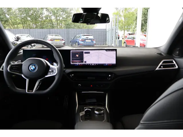 BMW 3 Serie Touring 330e xDrive 2025 Hybride Benzine 10